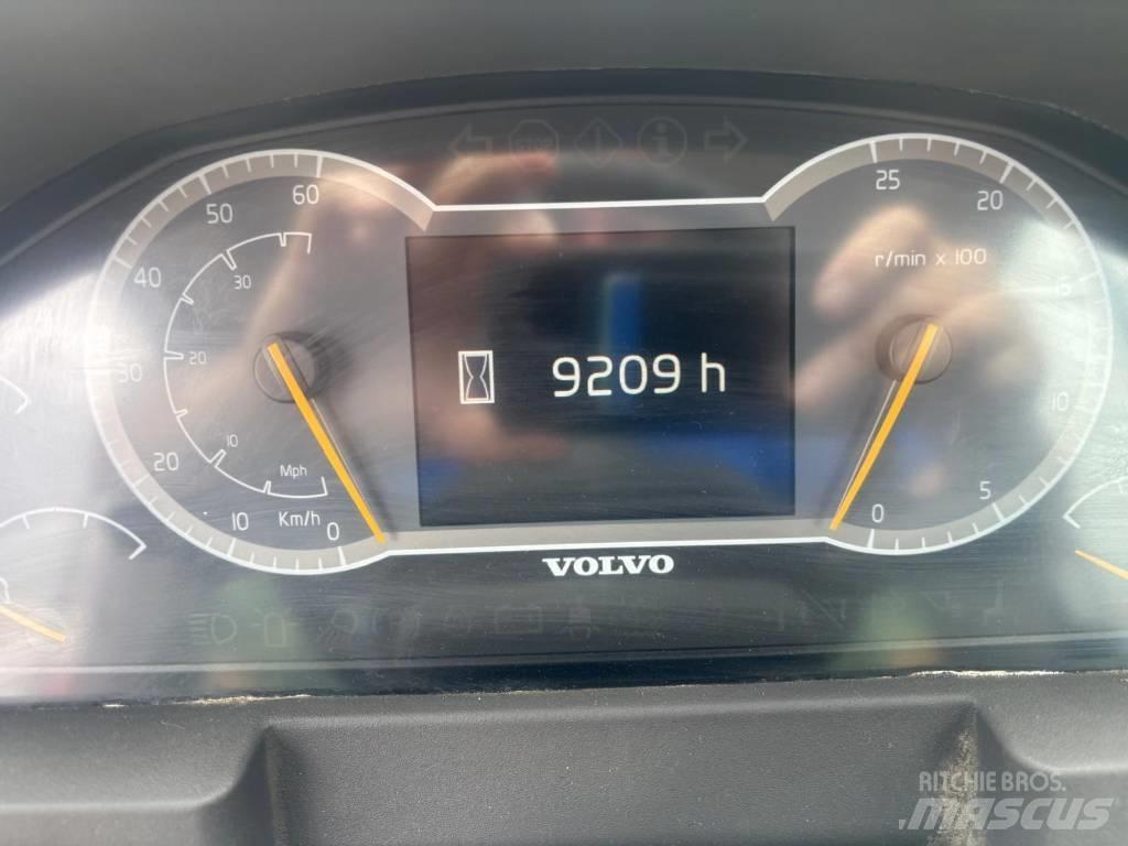 Volvo L 260 H Pyöräkuormaajat