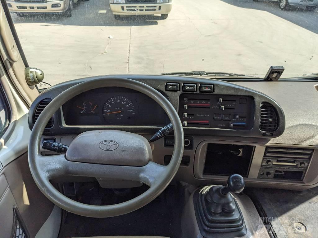 Toyota Coaster Bus Minibussit