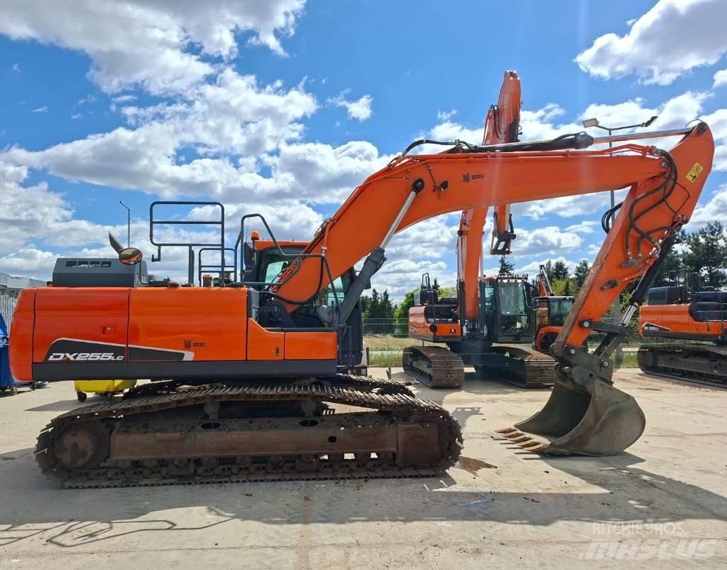 Doosan DX 255 LC-5 Telakaivukoneet