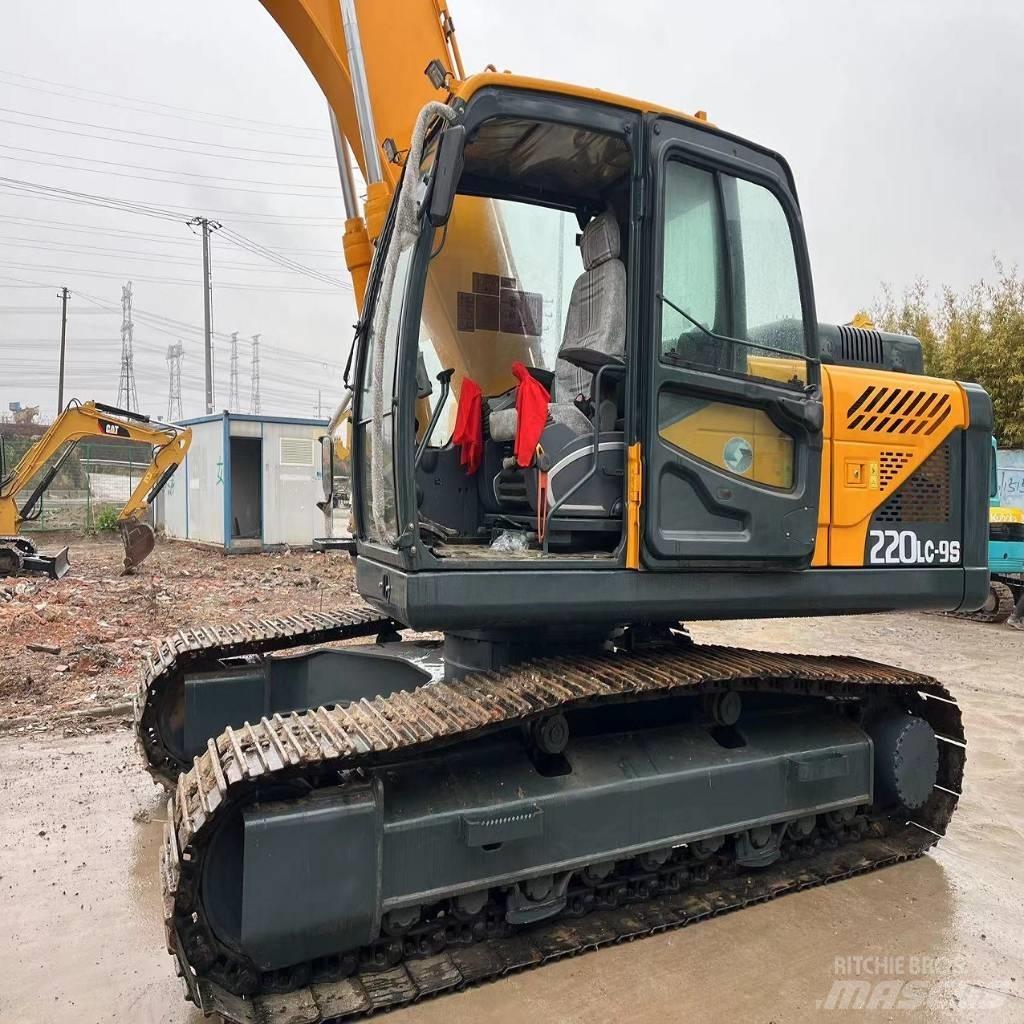Hyundai R220LC-9S Telakaivukoneet