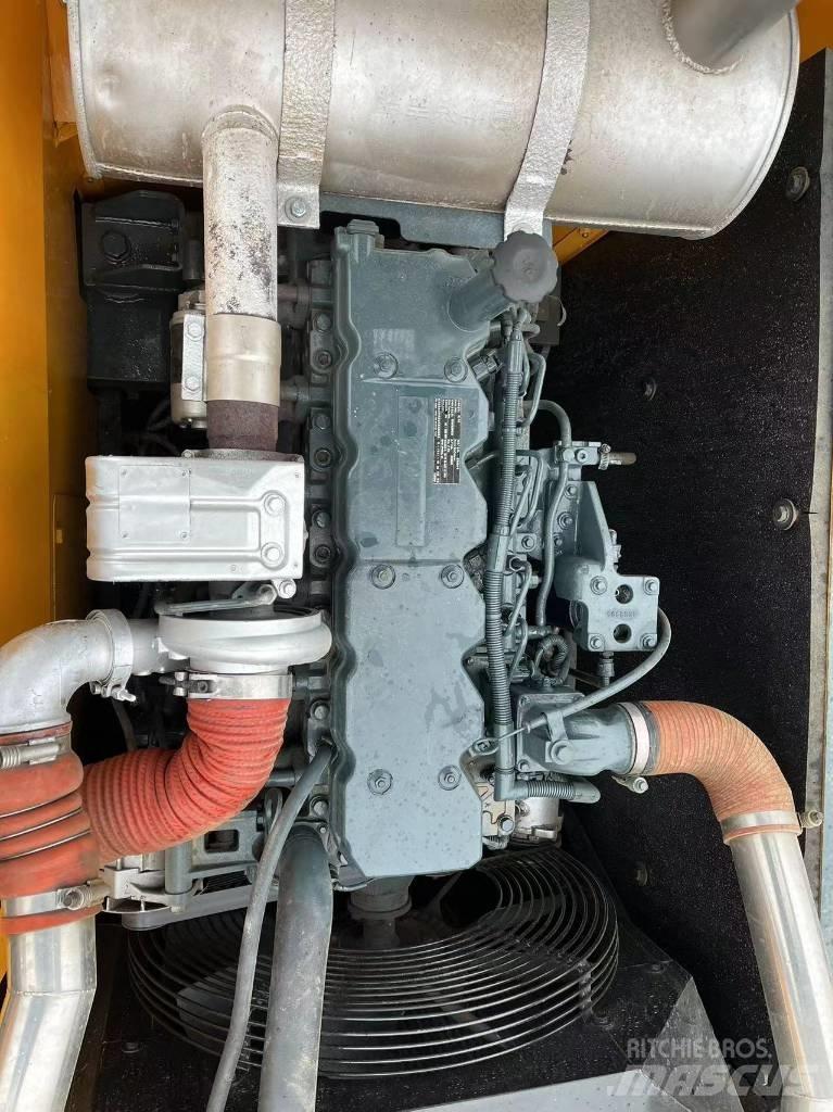 Hyundai R220LC-9S Telakaivukoneet