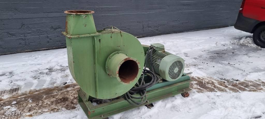  Siirtopuhallin 30 kW Kuljettimet