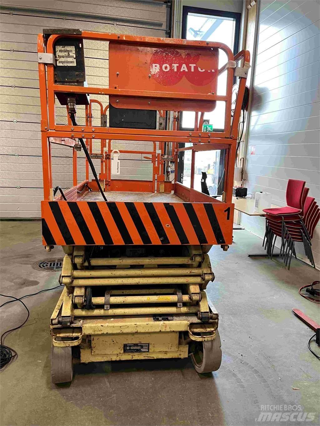 JLG 2646E2 Saksilavat