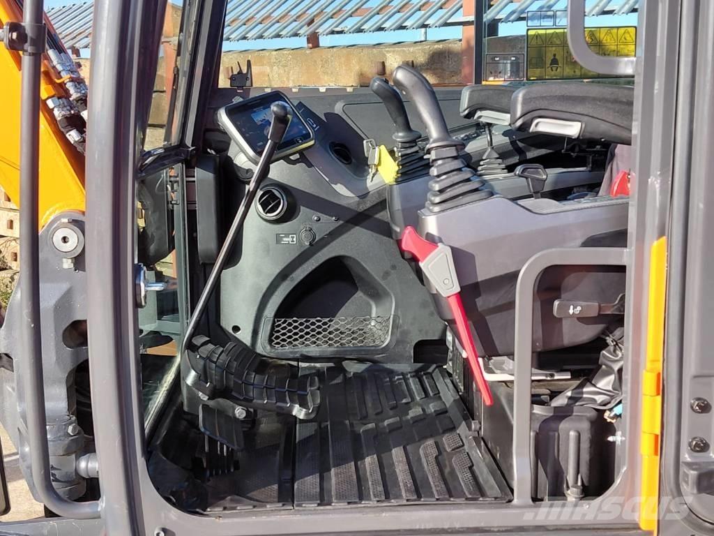 Develon DX85R Midikaivukoneet 7t - 12t