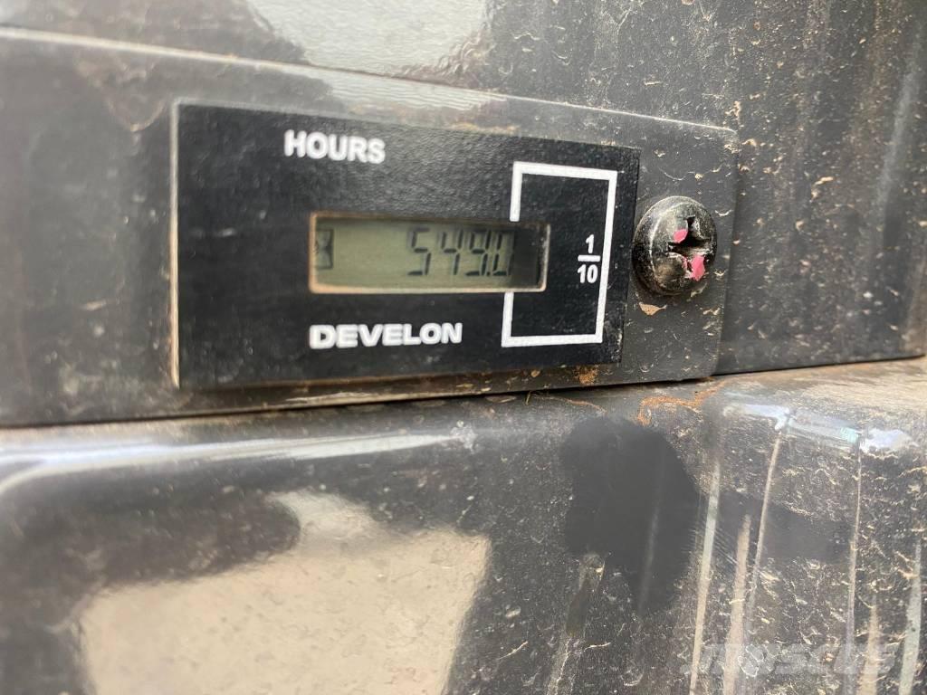 Develon DX 27 Z-7 Minikaivukoneet < 7t