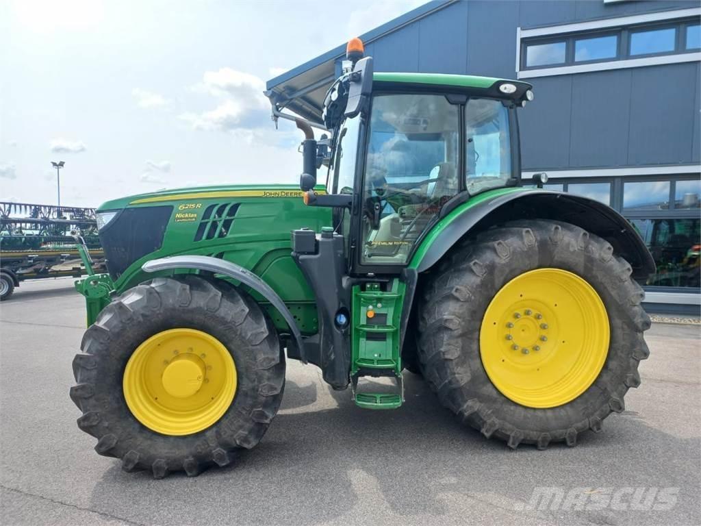 John Deere 6215R Traktorit