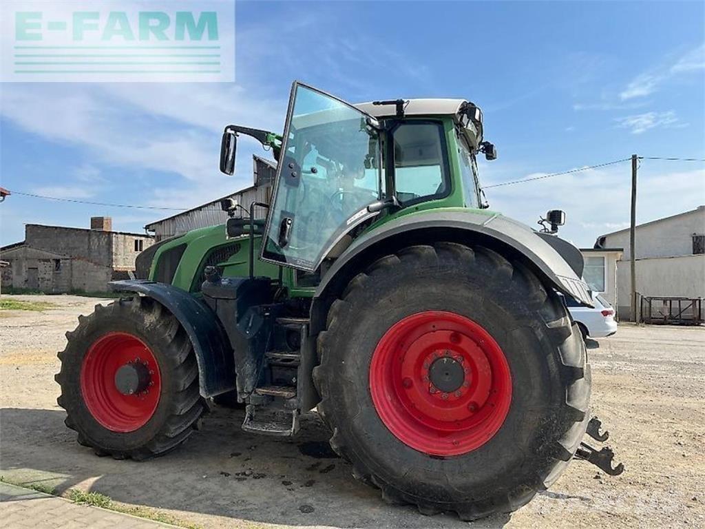 Fendt 826 vario Traktorit