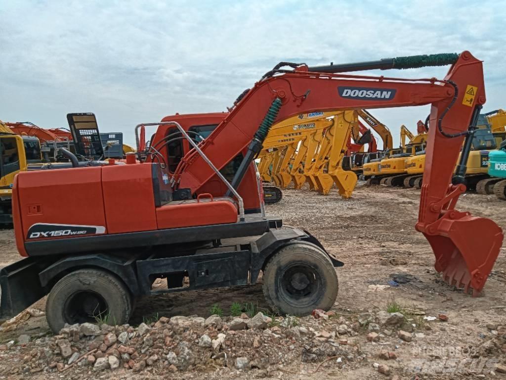 Doosan DH 150 W-7 Telakaivukoneet
