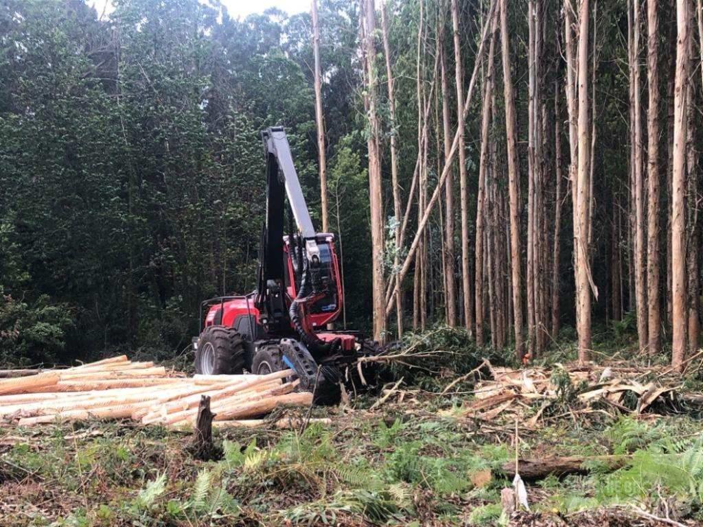 Komatsu 951 Harvesterit