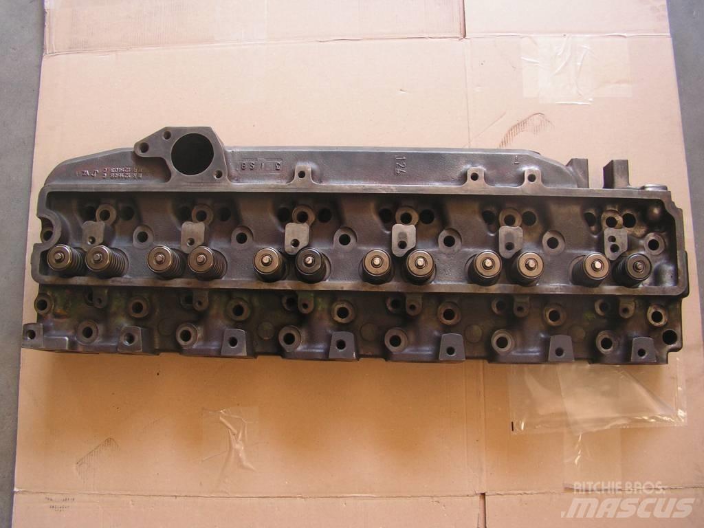 John Deere 6910 Moottorit