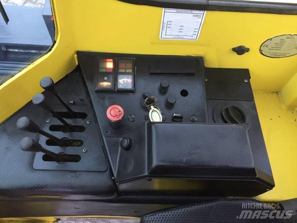 Combilift C5000XL Nelitietrukit