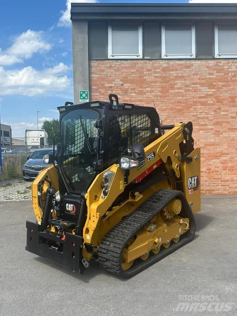 CAT 255 Telakuormaajat