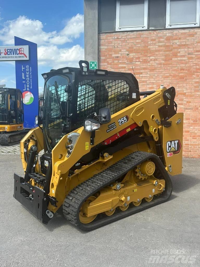 CAT 255 Telakuormaajat