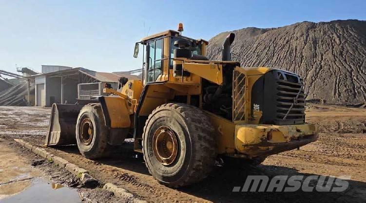 Volvo L 220 F Pyöräkuormaajat