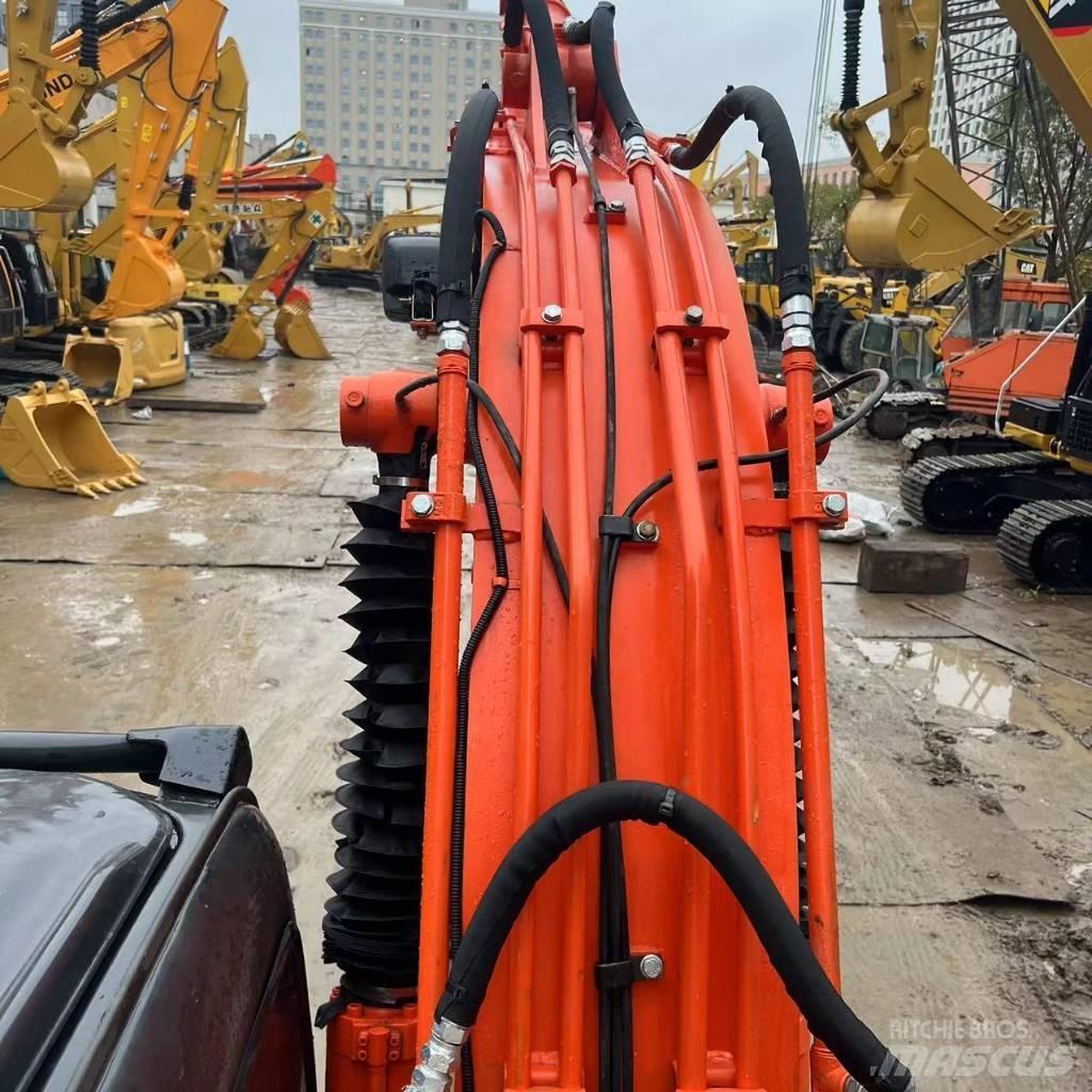 Hitachi ZX 120 Telakaivukoneet
