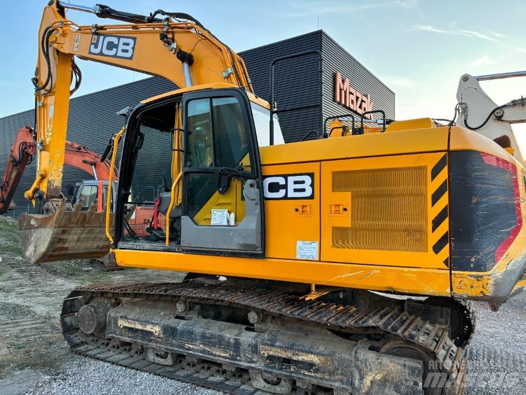 JCB 220 Telakaivukoneet