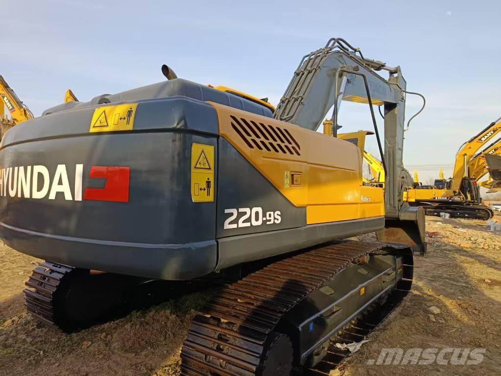 Hyundai 220-9s Telakaivukoneet