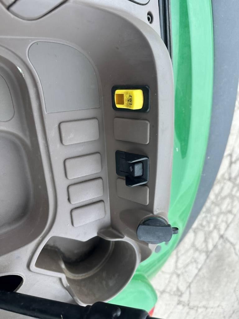 John Deere 5090 M Traktorit