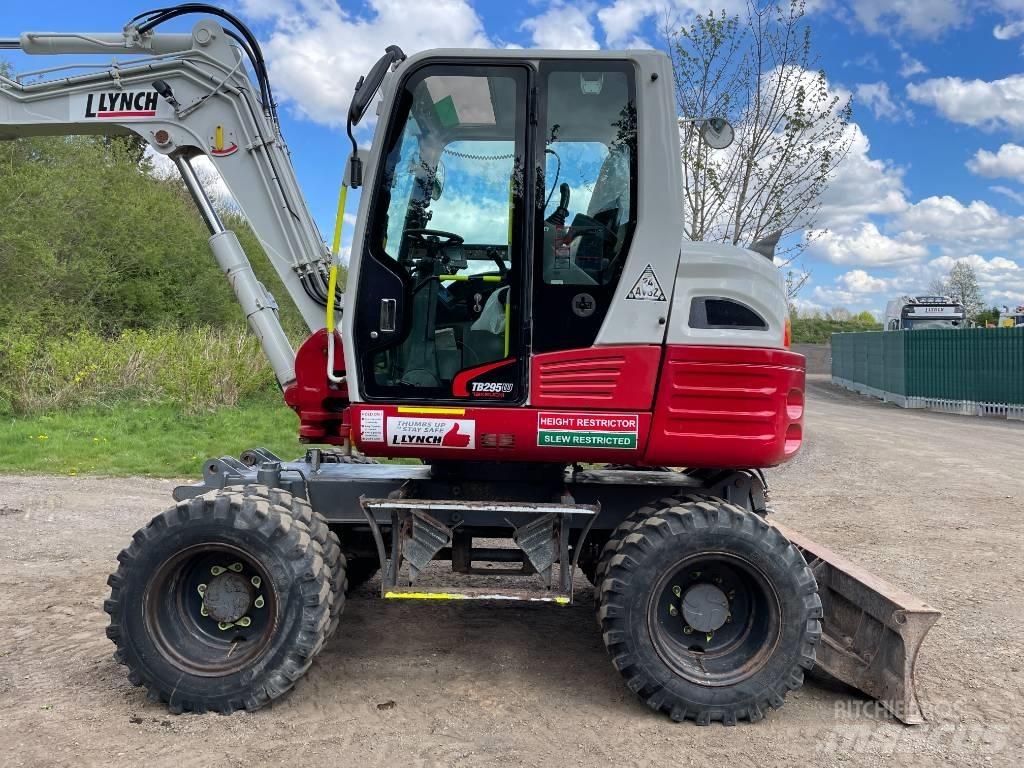 Takeuchi TB 295 W Pyöräkaivukoneet