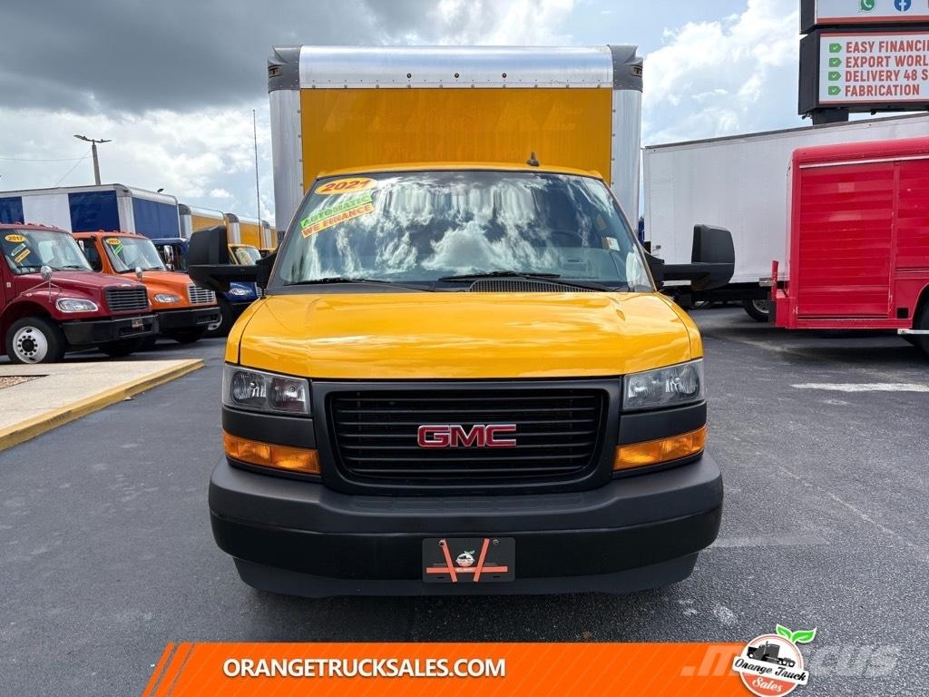 GMC Savana G3500 Pakettiautot