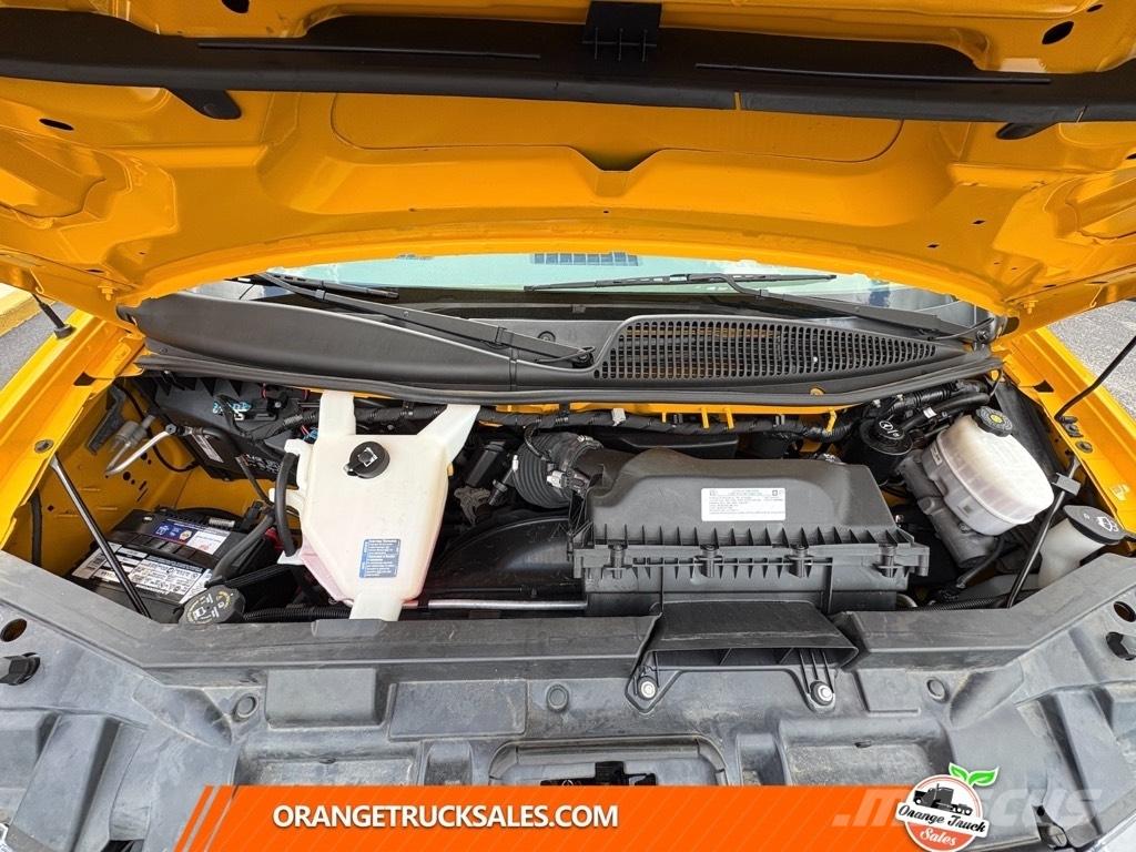 GMC Savana G3500 Pakettiautot