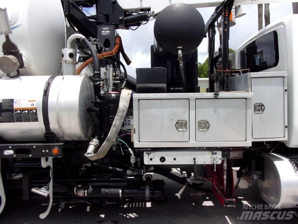 International 7500 Paine-/imuautot