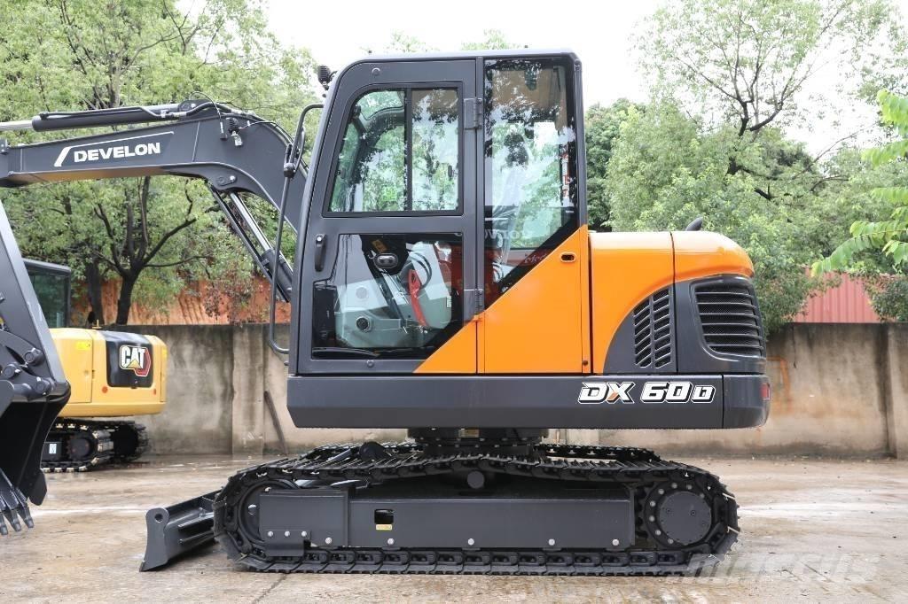 Doosan DX 60D Minikaivukoneet < 7t
