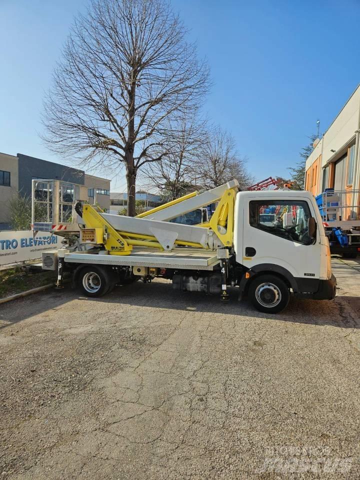 Multitel MX225 Nostolava-autot