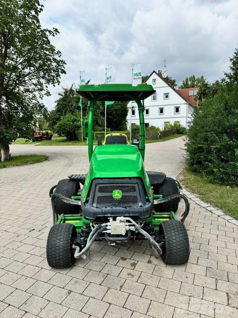 John Deere 8700 A Väyläleikkuri
