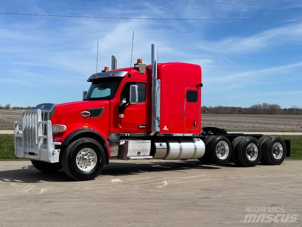 Peterbilt 567 Vetopöytäautot