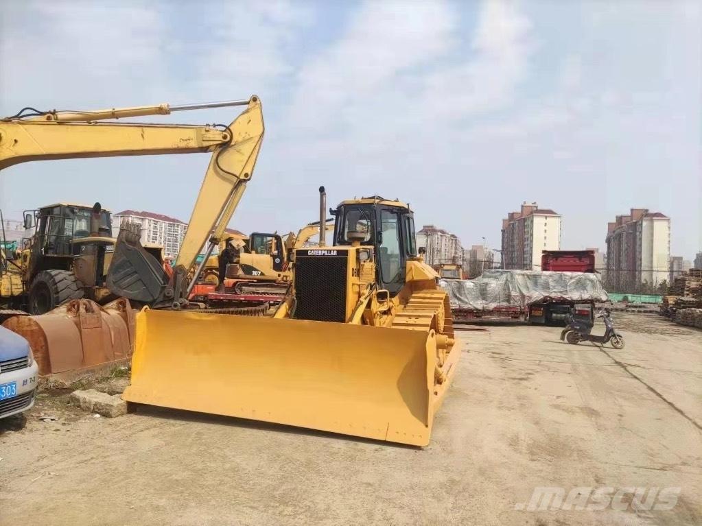 CAT D 6 M Telaketjupuskutraktorit