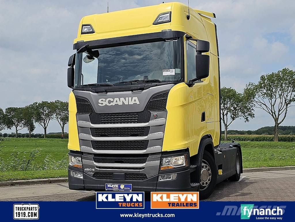 Scania S450 Vetopöytäautot