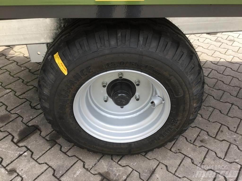 Fliegl EDK 50 FOX Paalivaunut