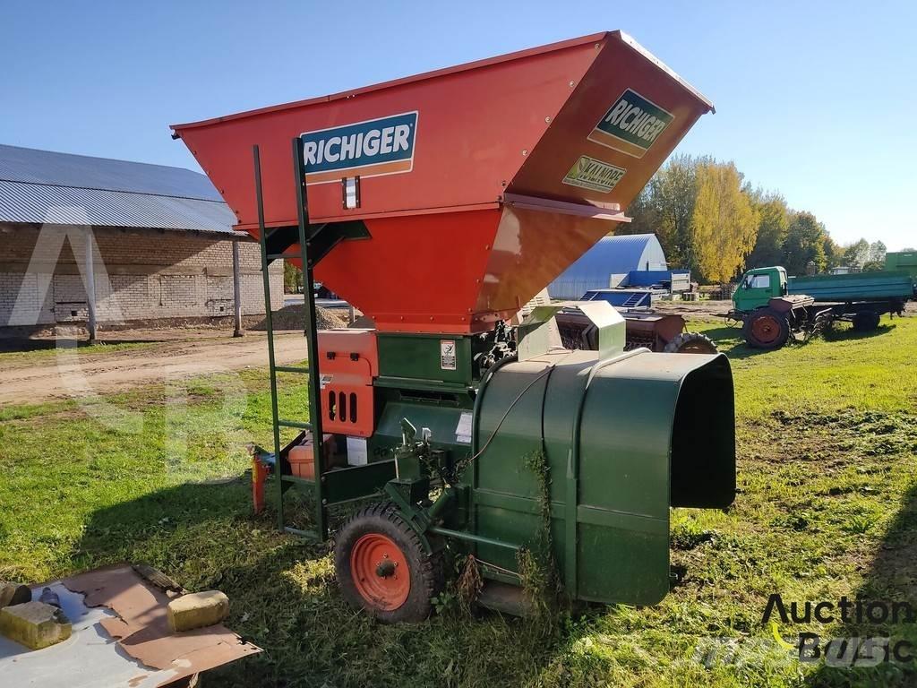 Richiger R6 E Karjan ruokintalaitteet