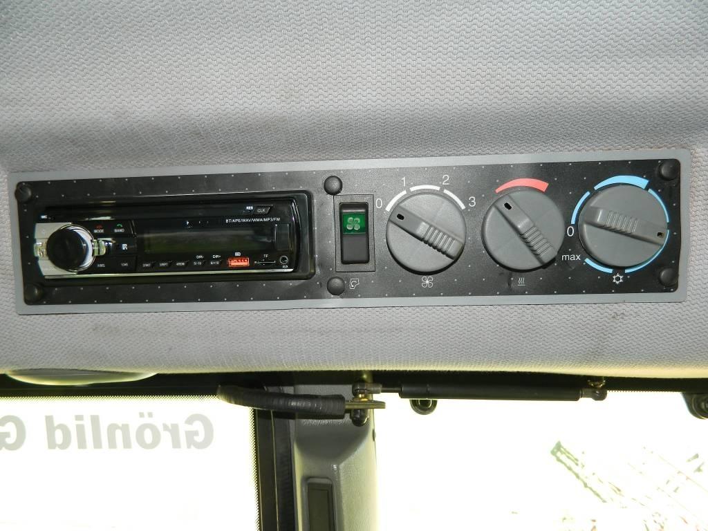 Valtra T 140 Traktorit