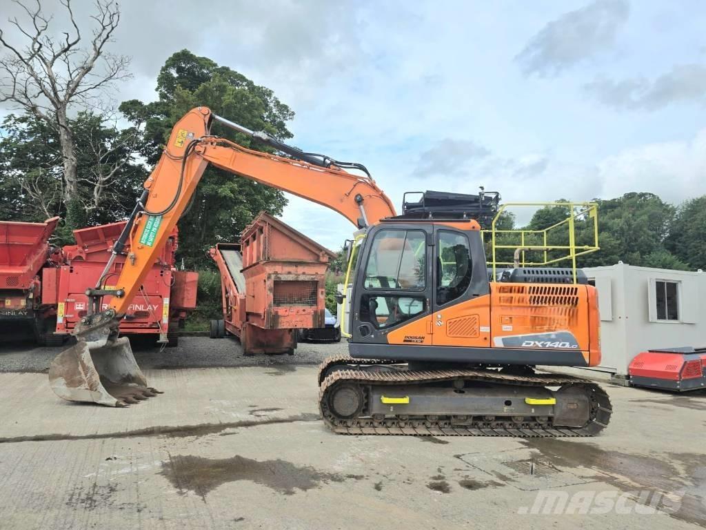 Doosan DX 140 LC Telakaivukoneet