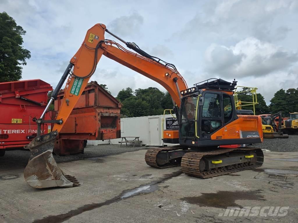 Doosan DX 140 LC Telakaivukoneet