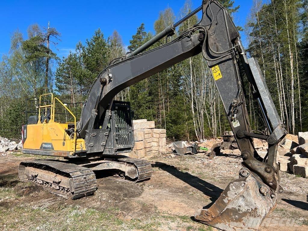 Volvo EC 220 EL Telakaivukoneet
