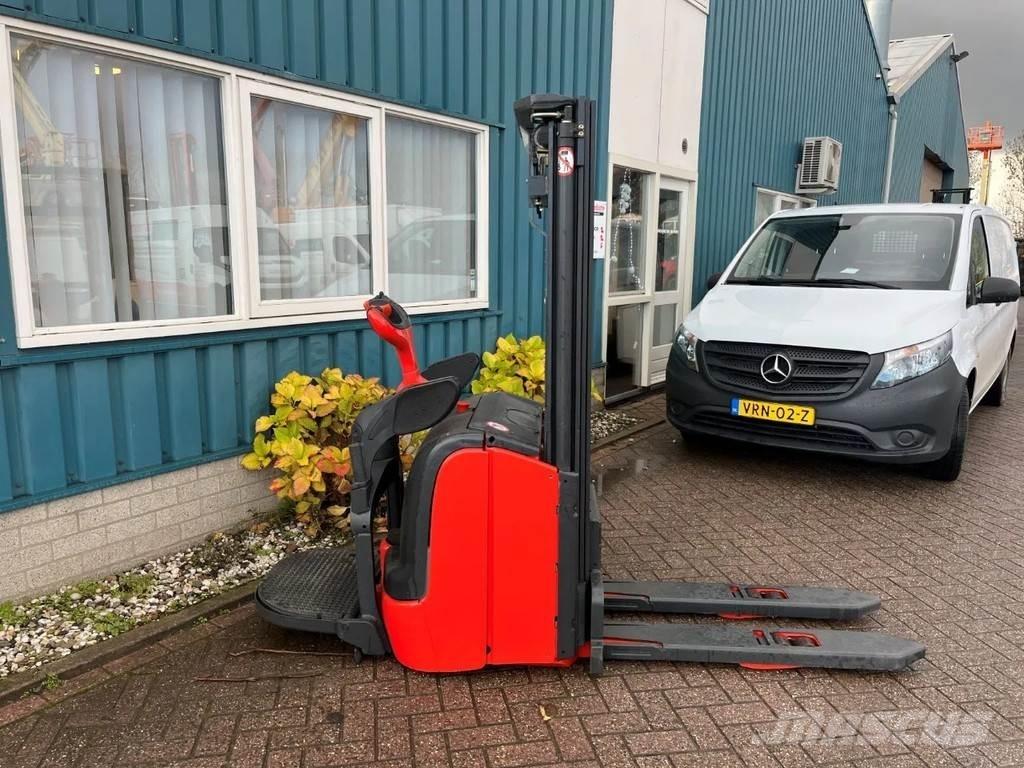 Linde L16AP Käyden ajettavat pinoamistrukit