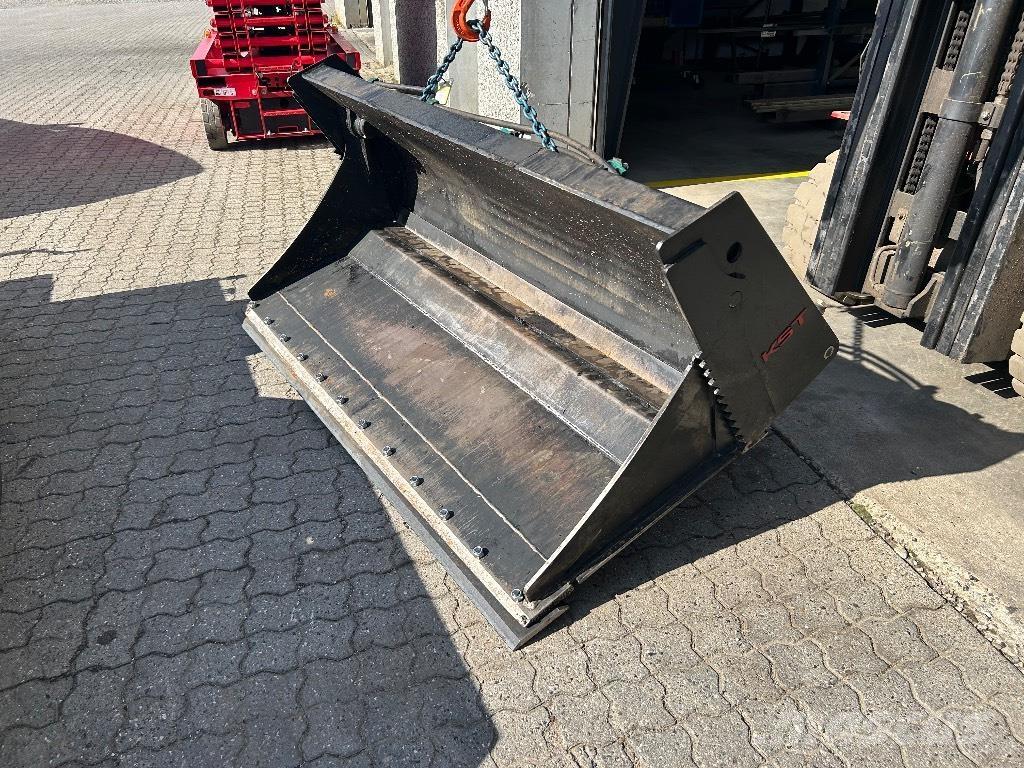  KST 4 i en skovl Kauhat