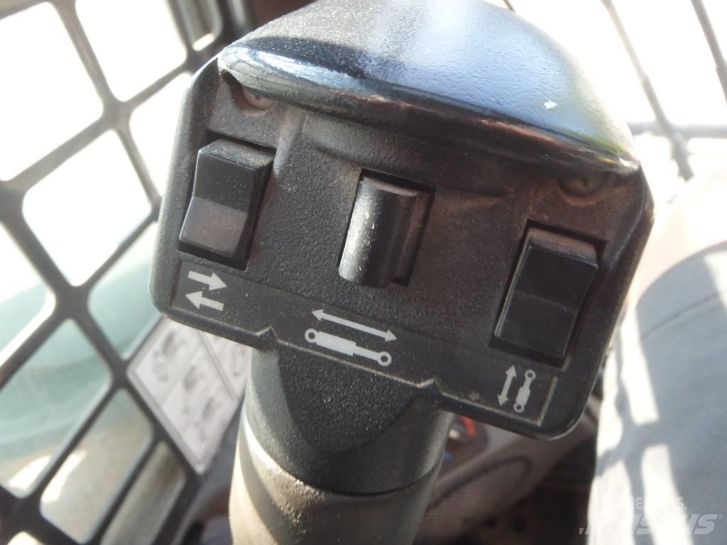 Bobcat S 530 4x4 Liukuohjatut kuormaajat