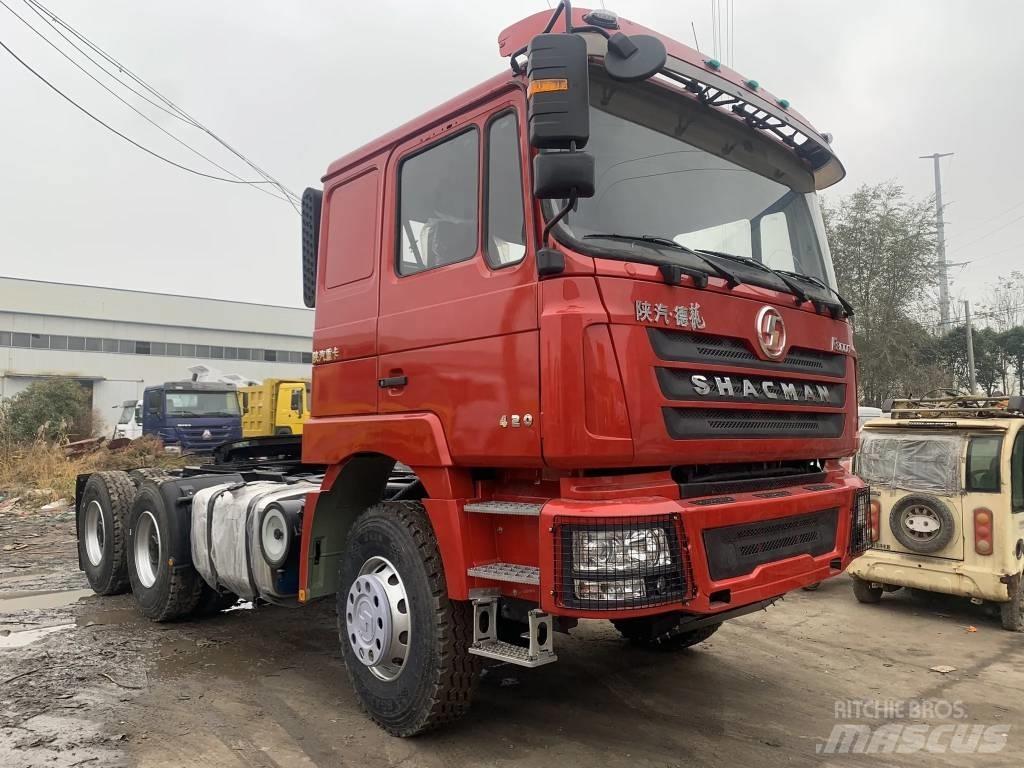 Shacman F3000 6X4 Vetopöytäautot
