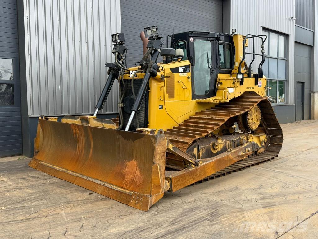 CAT D6T LGP Telaketjupuskutraktorit