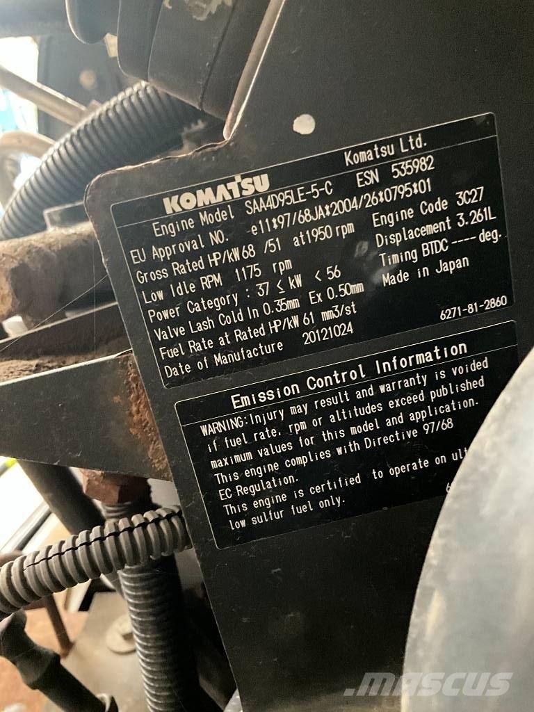 Komatsu PW 98 MR-8 Pyöräkaivukoneet