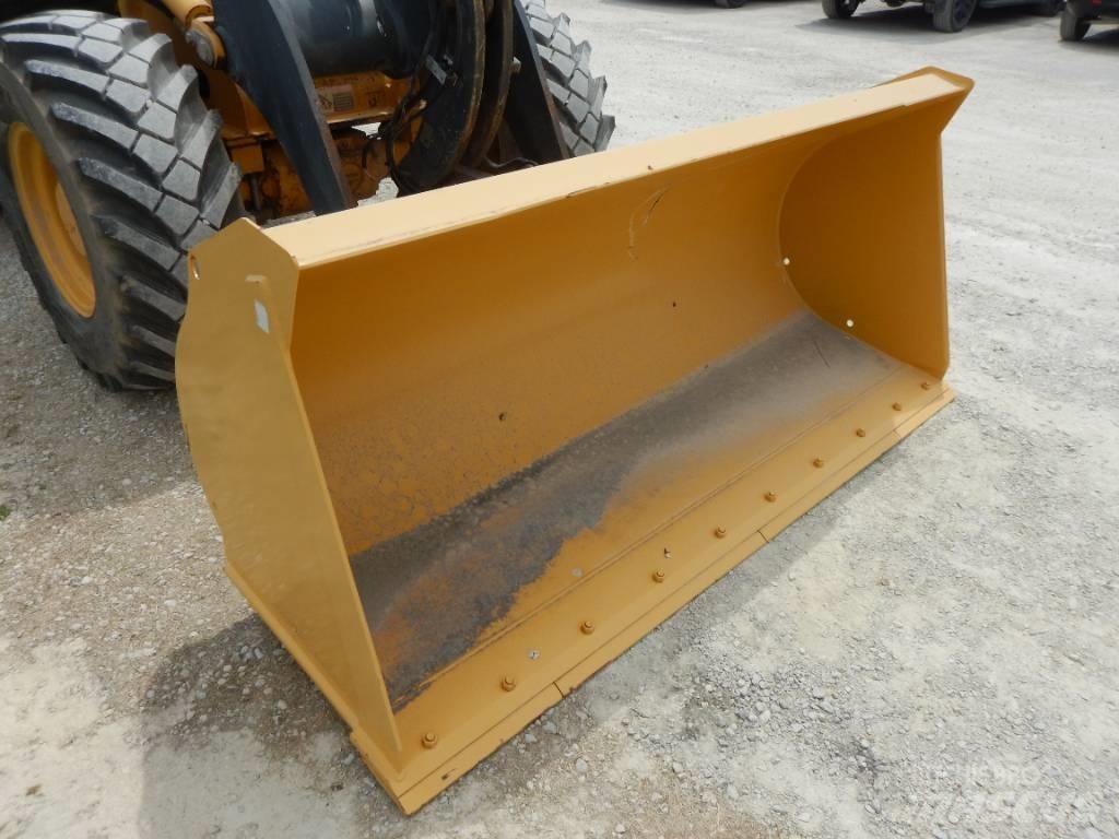 John Deere 244K Pyöräkuormaajat