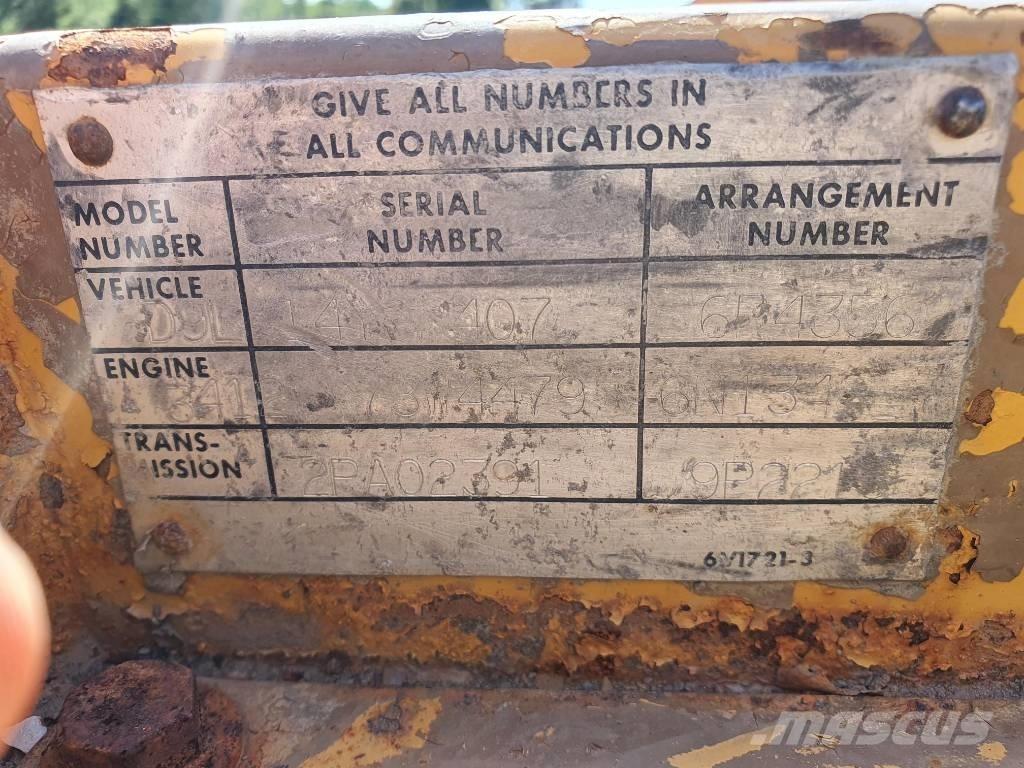 CAT D 9 L Telaketjupuskutraktorit