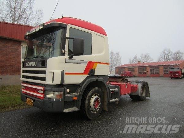 Scania P124 4X2 3700 Vetopöytäautot