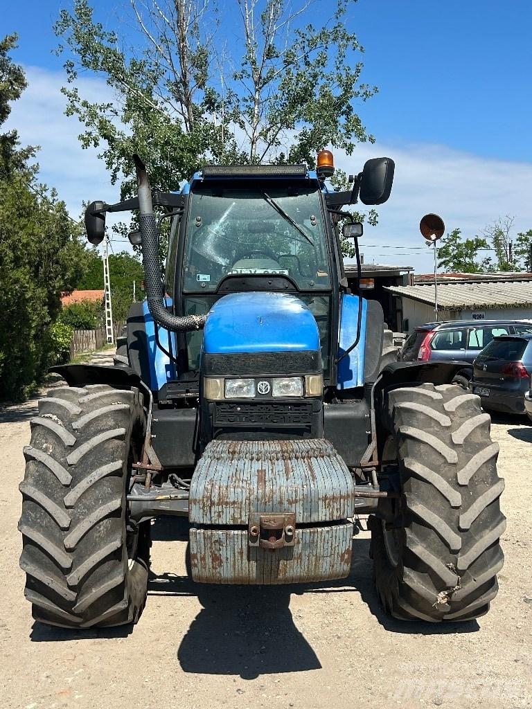 New Holland TM 165 Traktorit