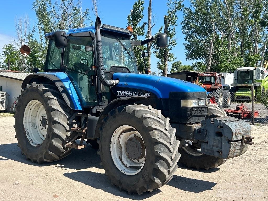 New Holland TM 165 Traktorit
