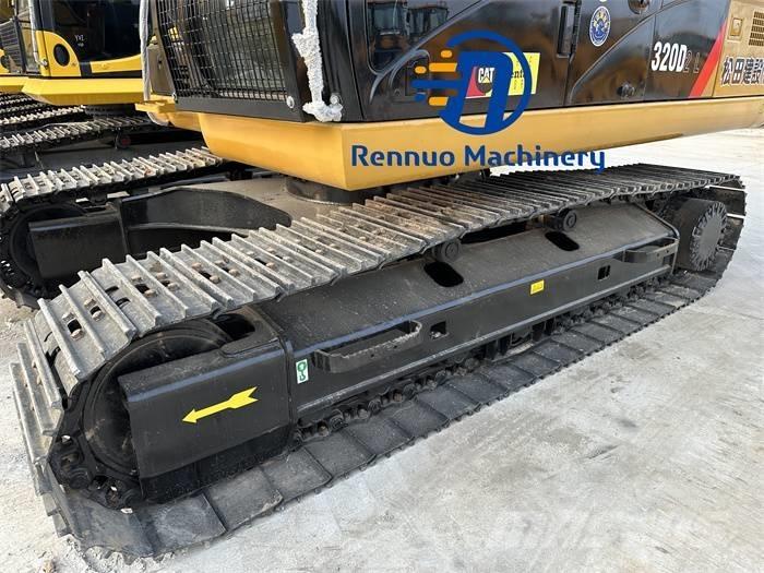 CAT 320 D2L Telakaivukoneet